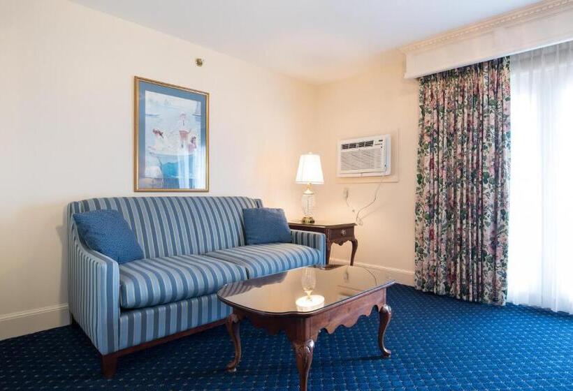 Suíte Cama King, Bluenose Inn   Bar Harbor