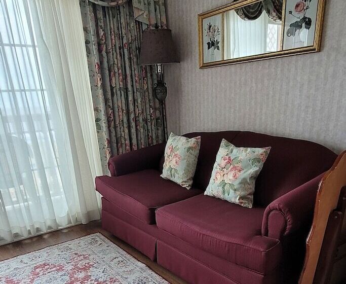 Люкс Вид на Море, Boardwalk Plaza