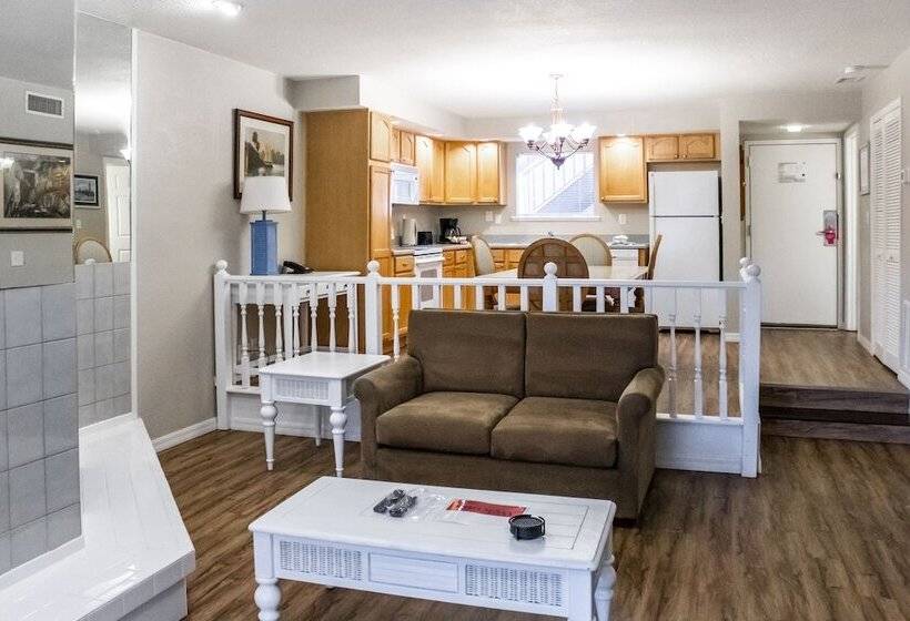 شقة غرفتين, Bryan S Spanish Cove