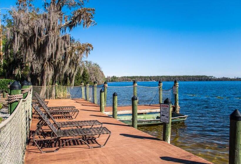 شقة غرفتين, Bryan S Spanish Cove