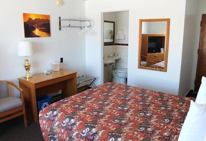 غرفة قياسية, Budget Host Crestview Inn