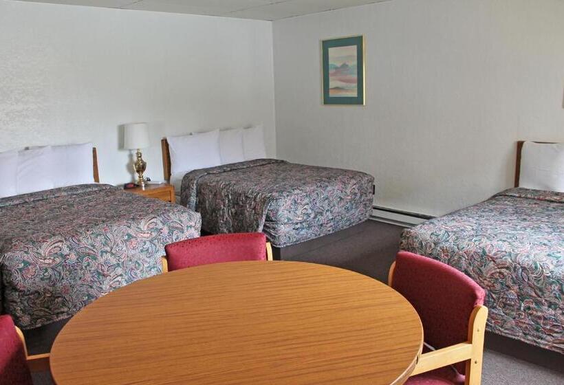 패밀리 스튜디오, Budget Host Crestview Inn