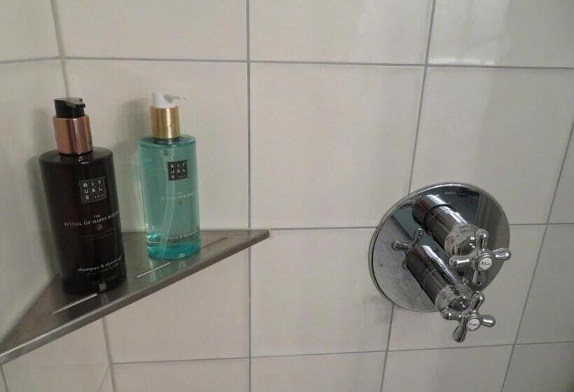 חדר דלוקס, B&b Singelstate