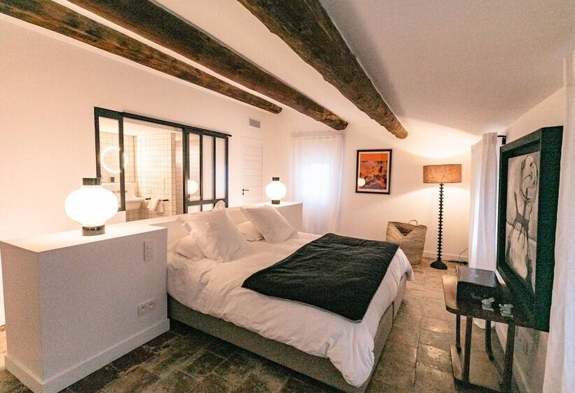 スイート(家族用), Gabrielle Jeanne