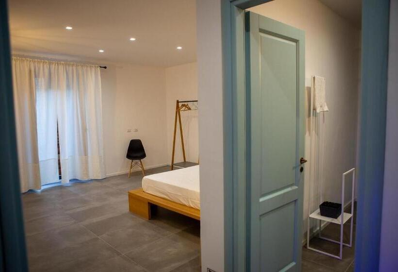 주니어 스위트 발코니, La Casetta   Rooms & Garden