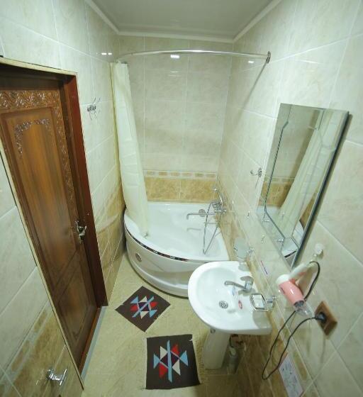 اتاق استاندارد با چشم‌انداز, Rasulboy Guest House
