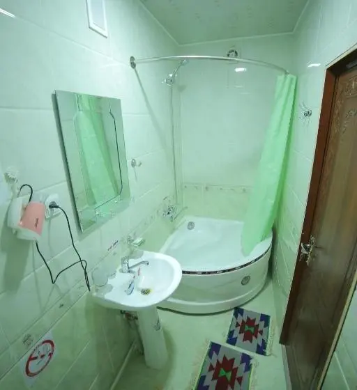 シングルデラックスルーム, Rasulboy Guest House