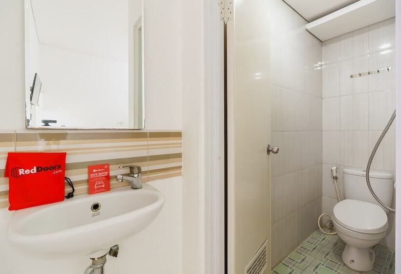 标准间, Reddoorz Near Jembatan Siti Nurbaya Padang