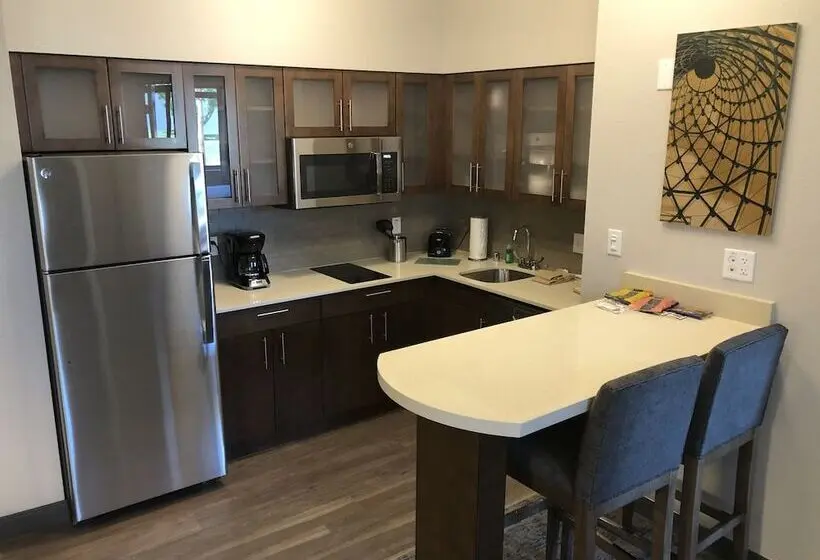 スタンダードスタジオ, Staybridge Suites Irvine John Wayne Airport, An Ihg