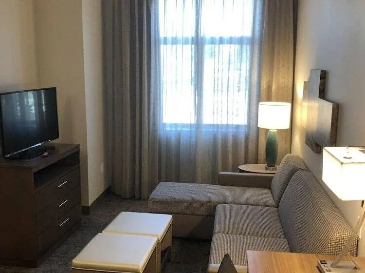 スイート, Staybridge Suites Irvine John Wayne Airport, An Ihg