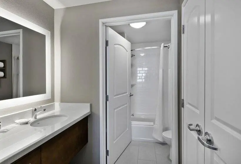 2ベッドスイートルーム, Staybridge Suites Irvine John Wayne Airport, An Ihg