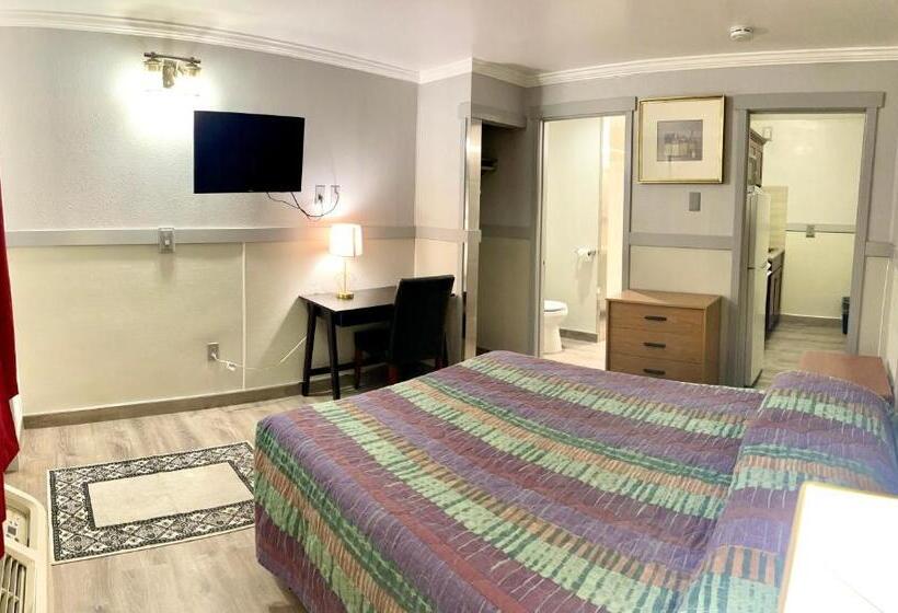 Студия Стандарт, Emerald Best Motel