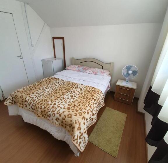 スタンダードルーム, Garibaldi Hostel E Café