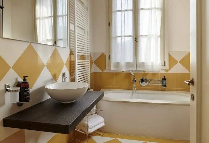 اتاق لوکس, Villa Lovi