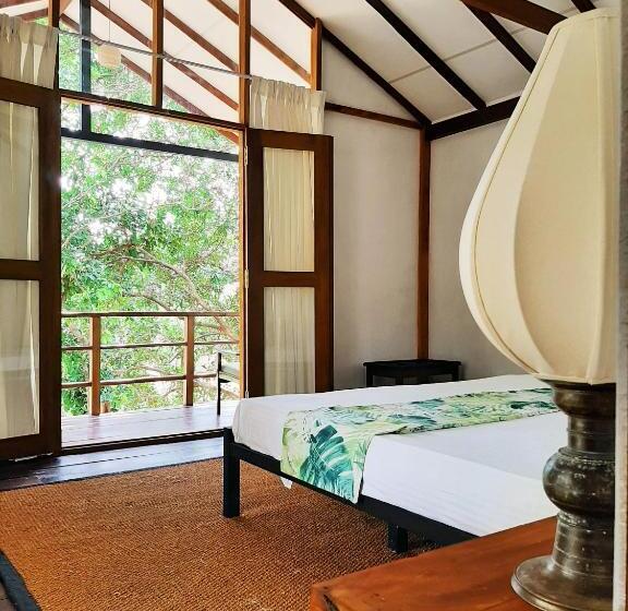 غرفة ديلوكس مزودة بشرفة, Elephant Lodge