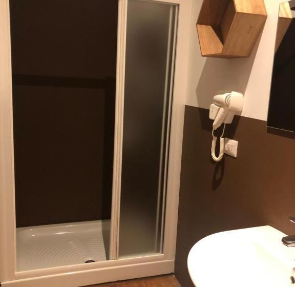 غرفة قياسية ثلاثية, Monte Mazzoccone