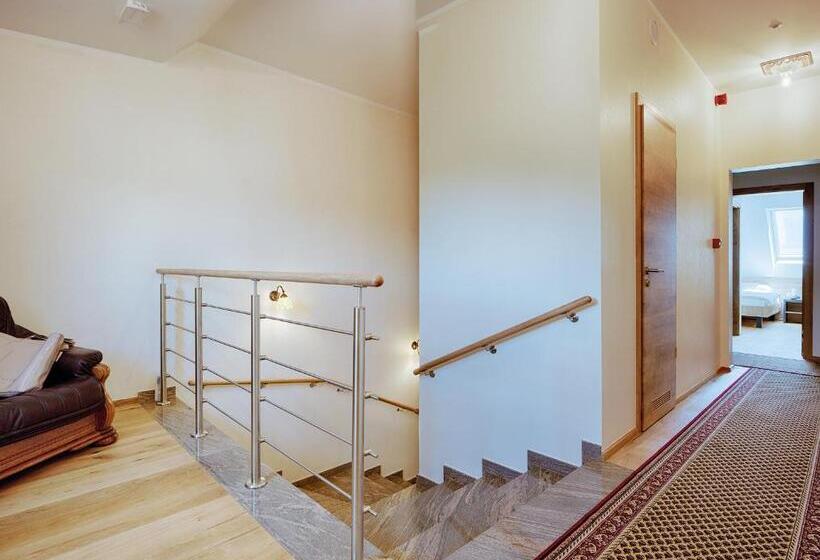 اتاق استاندارد سه نفره, Guesthouse Turšič