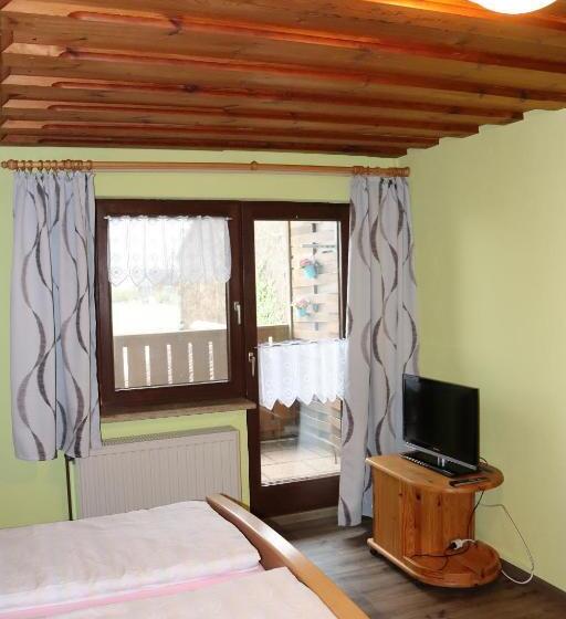 バルコニー付きスタンダードルーム, Zur Altmühlquelle