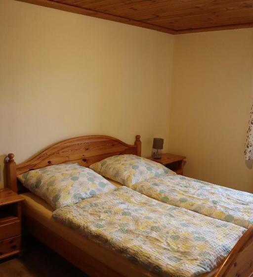 スタンダードルーム, Zur Altmühlquelle