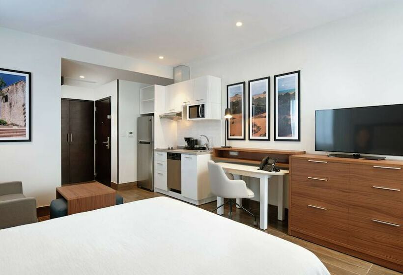 带双人床的标准工作室, Homewood Suites By Hilton Santo Domingo, Dominican Republic
