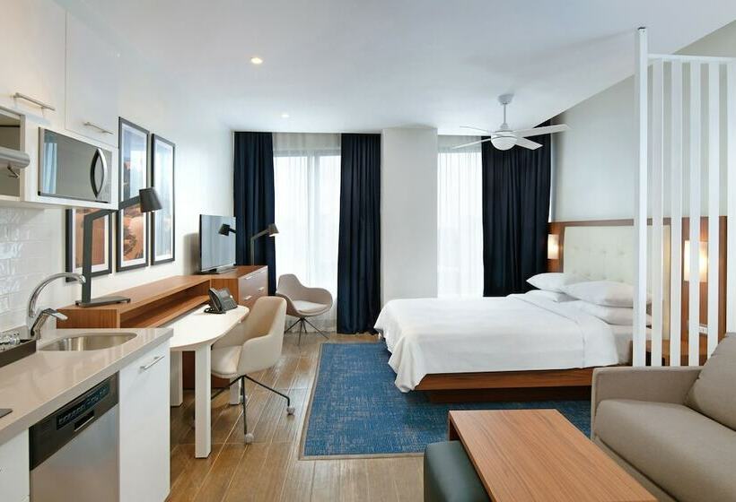 带双人床的标准工作室, Homewood Suites By Hilton Santo Domingo, Dominican Republic