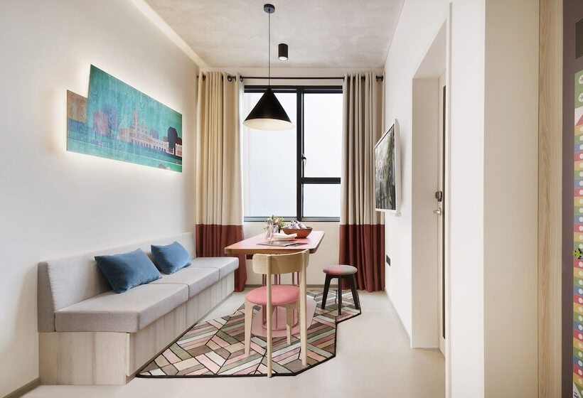 آپارتمان 4 خوابه, Lyf Funan Singapore