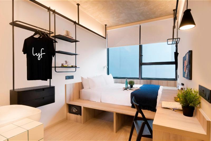 استودیوی استاندارد, Lyf Funan Singapore