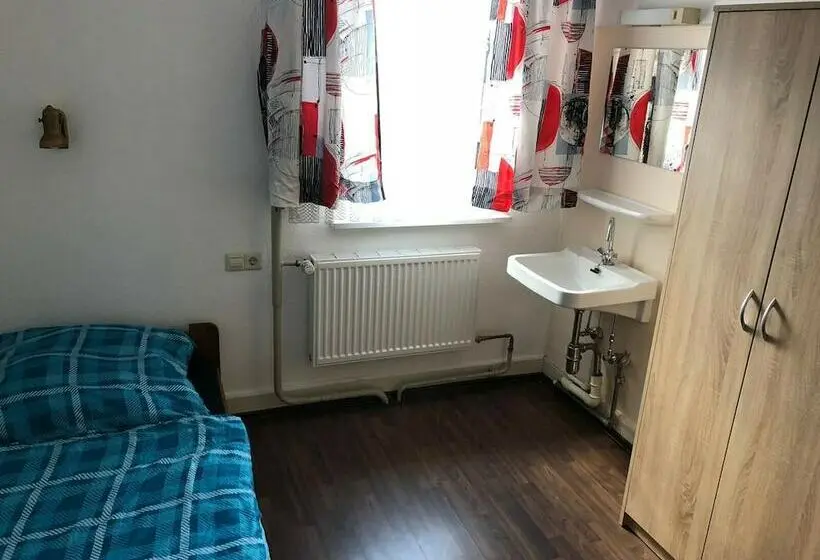 Standard-huone, Waldhorn