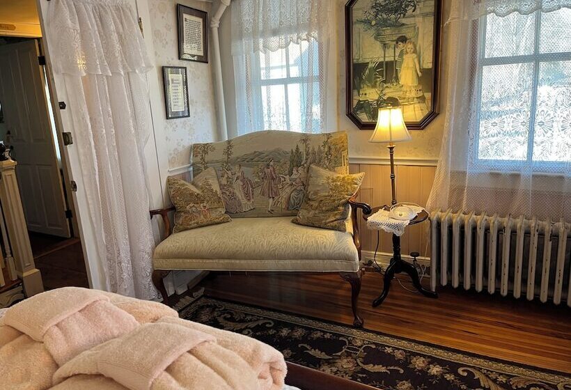 חדר סטנדרט, Captain Grant S 1754