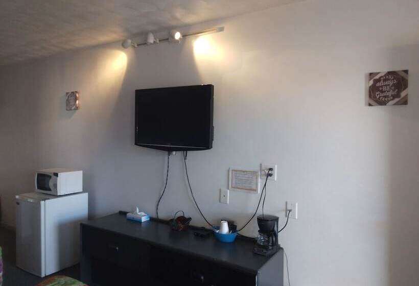Номер Стандарт, Capri Motel