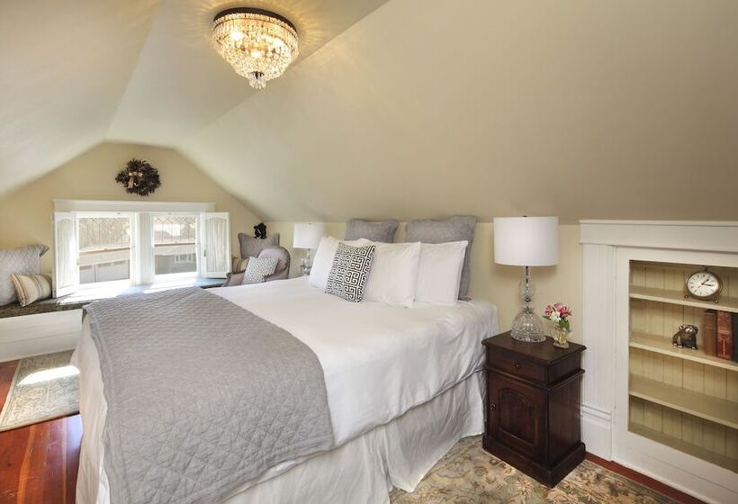 Номер Deluxe, Calderwood Inn