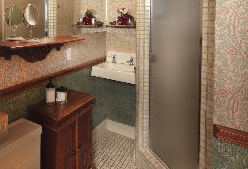 غرفة ديلوكس, Calderwood Inn