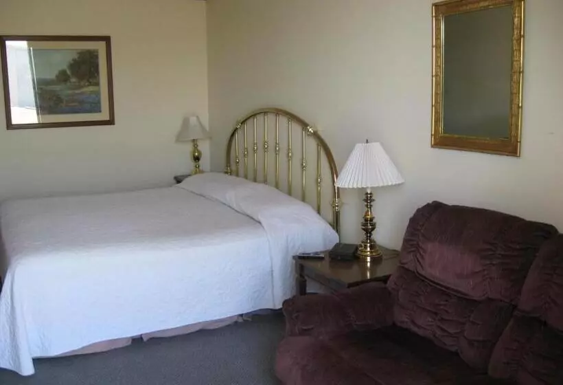 اتاق استاندارد با تخت بزرگ, Candlelight Inn Scottsbluff