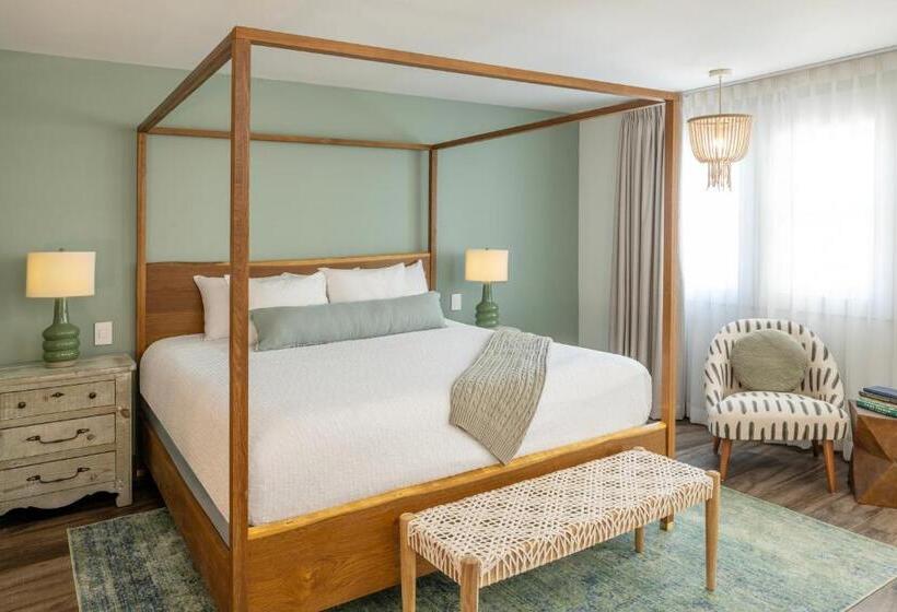 إستوديو ديلوكس, Cardiff By The Sea Lodge