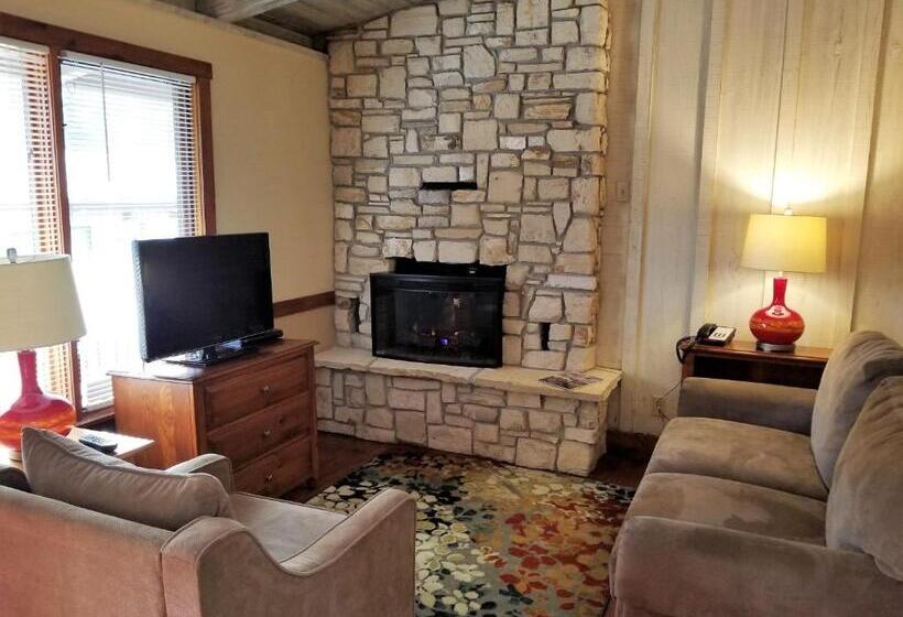 디럭스 스위트 킹 침대, Carmel Valley Lodge