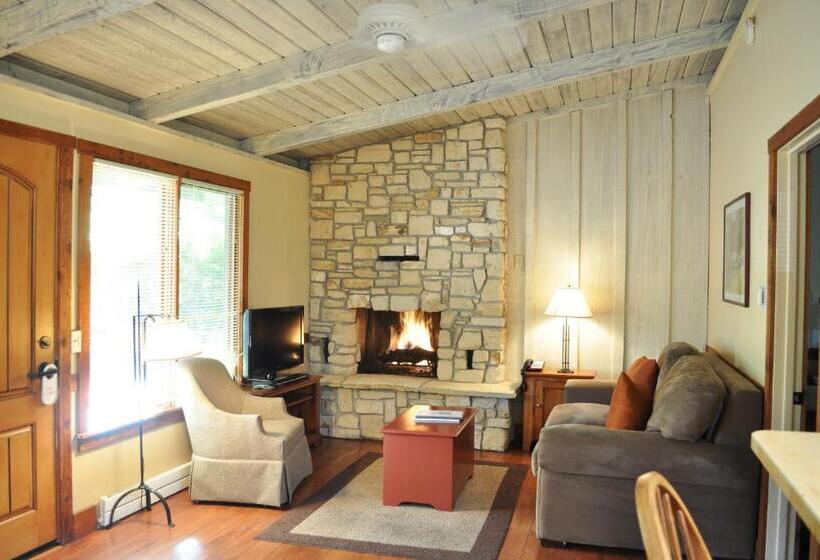 디럭스 스위트 킹 침대, Carmel Valley Lodge