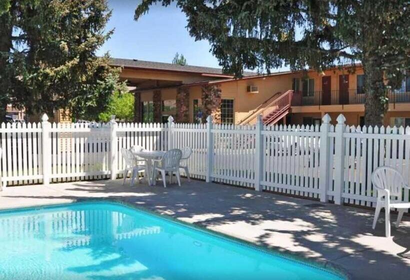 غرفة ديلوكس, Cimarron Inn Klamath Falls