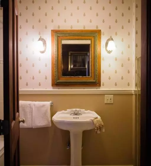 キングサイズベッドのデラックスルーム, Cleftstone Inn