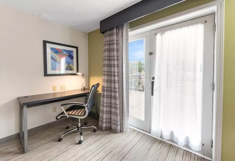 ２ダブルベッドのスタンダードルーム, Holiday Inn Express   Columbus Downtown, An Ihg