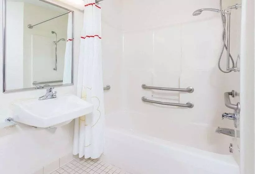 سوئیت برای معلولان, Mainstay Suites Chicago Schaumburg
