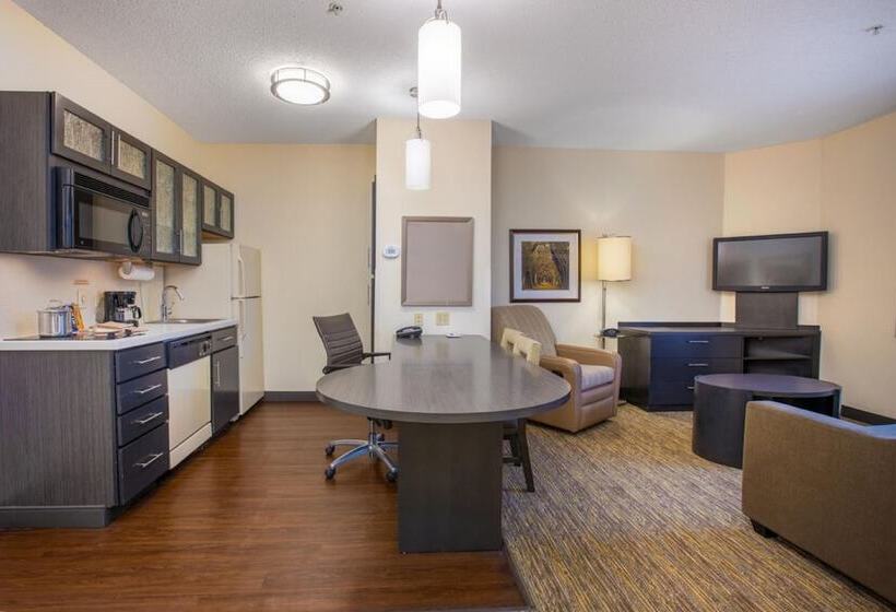 Люкс Адаптированный для Инвалидов, Mainstay Suites Kansas City Overland Park