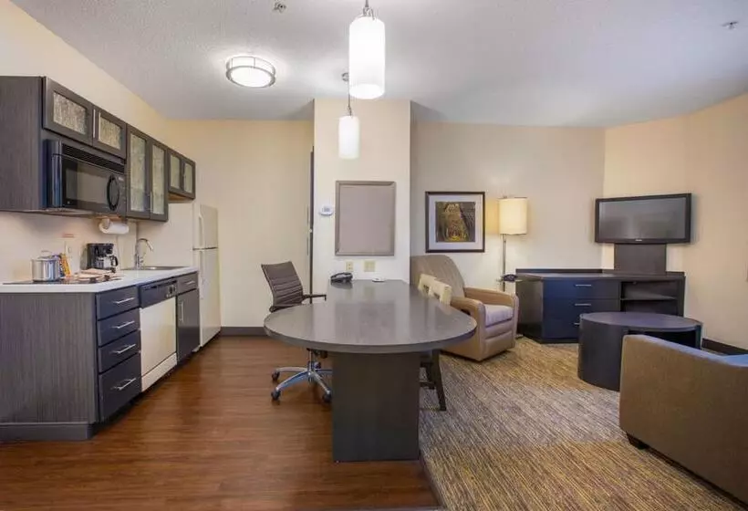 身障者適用スイートルーム, Mainstay Suites Kansas City Overland Park