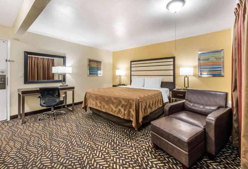 غرفة قياسية مزوَّدة بشُرفة, Quality Inn & Suites Capitola By The Sea