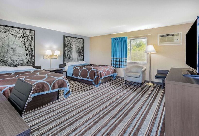 带2个双人床的标准工作室, Super 8 By Wyndham Marysville/port Huron Area