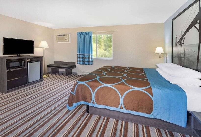 带双人床的标准工作室, Super 8 By Wyndham Marysville/port Huron Area