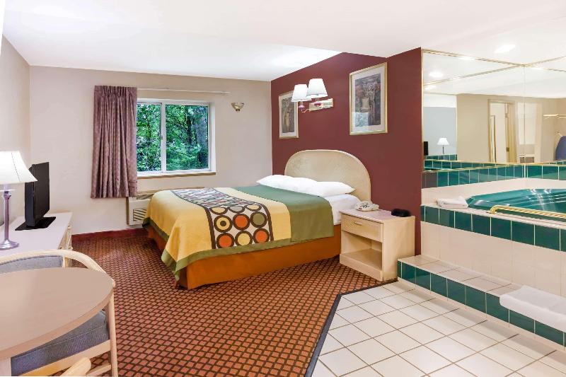 带大床的套房, Super 8 By Wyndham Marysville/port Huron Area