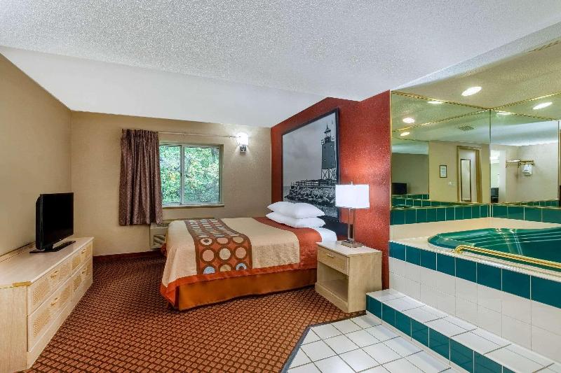 带大床的套房, Super 8 By Wyndham Marysville/port Huron Area
