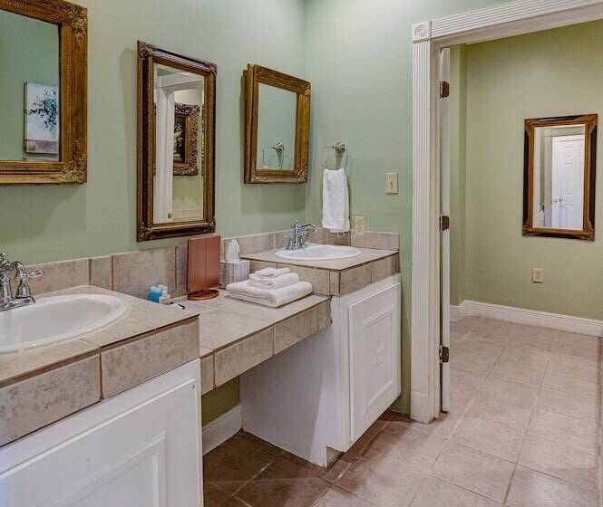 غرفة ديلوكس, The Inn At Cedar Grove