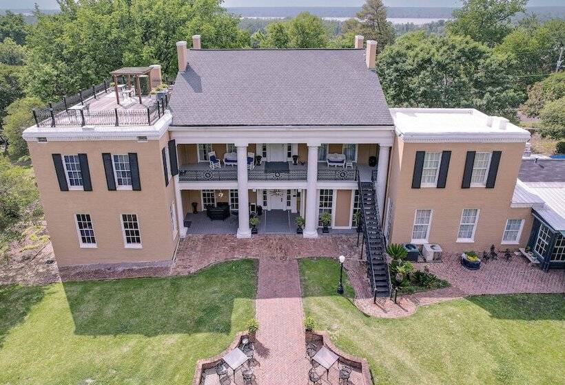 جناح ديلوكس, The Inn At Cedar Grove