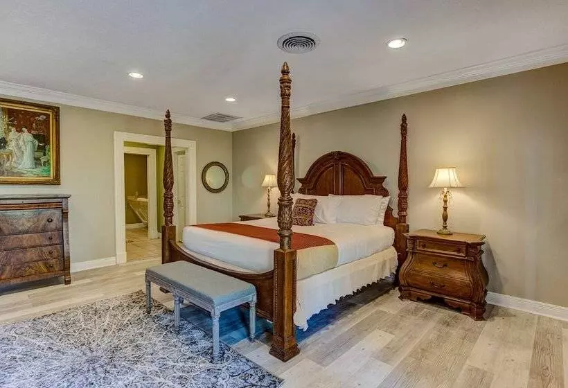 Deluxe Suite, The Inn At Cedar Grove